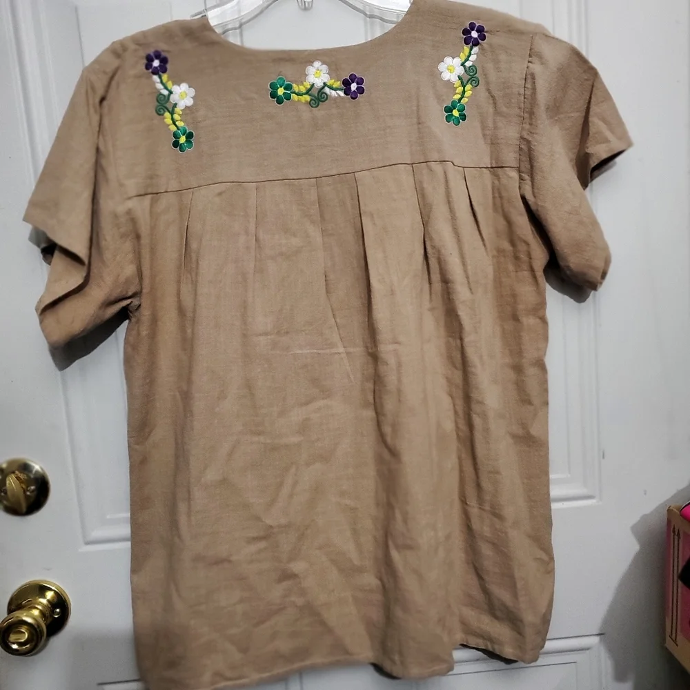 Embroidered Florals Khaki Short Sleeve Peasant top XL NWOT Bohemian YZXDORWJ - Picture 6 of 7